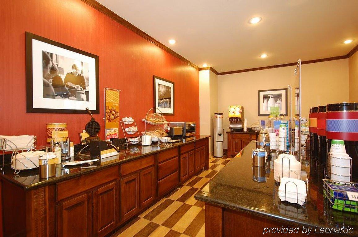 Hampton Inn & Suites Borger Ресторан фото